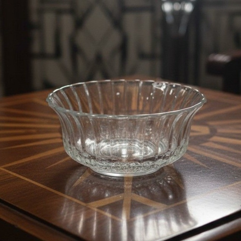 KIG Indonesia Glass Berry Bowl, Vintage Diamonds & Vines Design, Fluted Edges